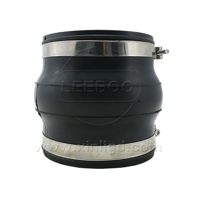 卡箍式<a href=http://www.xinligd.com target=_blank class=infotextkey>橡膠接頭</a>簡(jiǎn)化了安裝工作，提高了工作效率