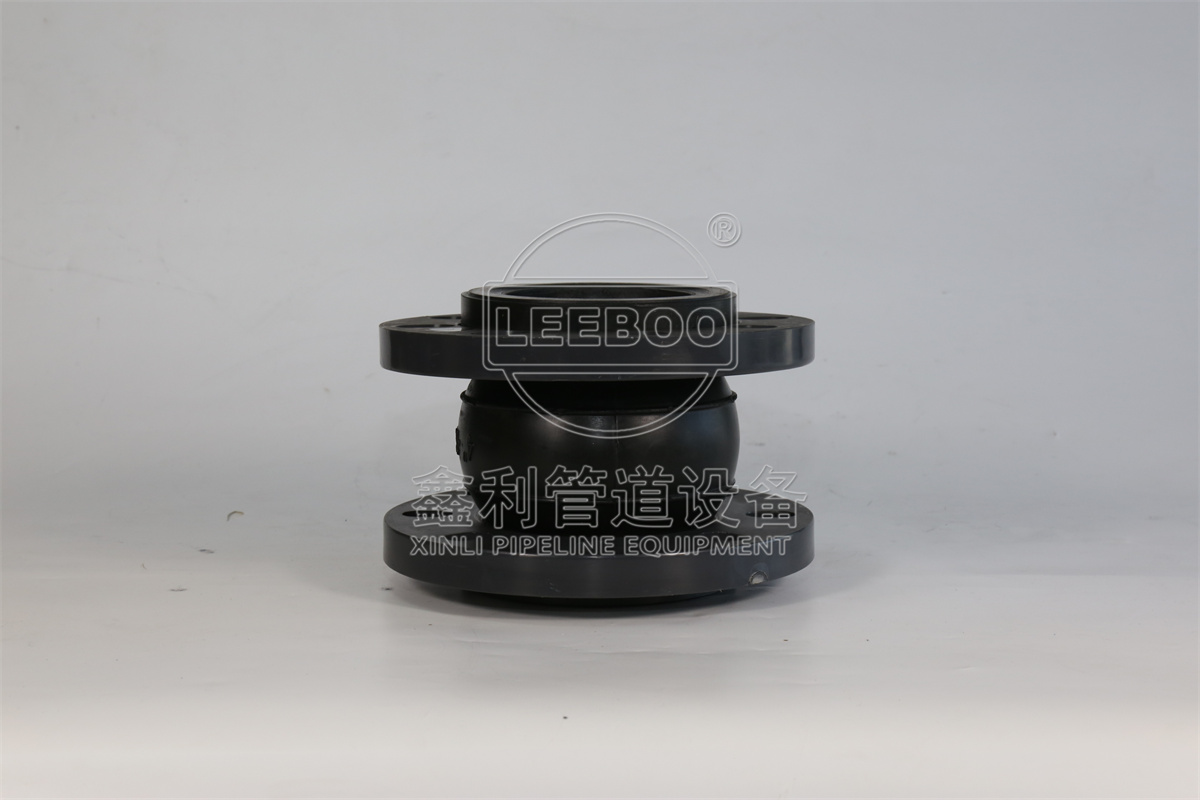 正確的情況下橡膠接頭為什么會開裂？