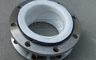 鑫利襯四氟橡膠接頭有什么特點(diǎn)